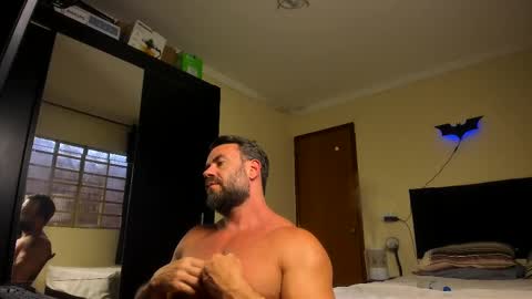 chris online show from November 2025 04:17:01 PM