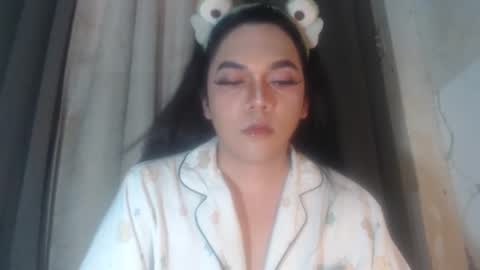 TYRA 3 online show from April 2026 12:15:02 AM