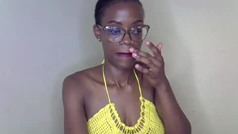 SexyHollyMontana1111 online show from March 2026 07:52:01 PM