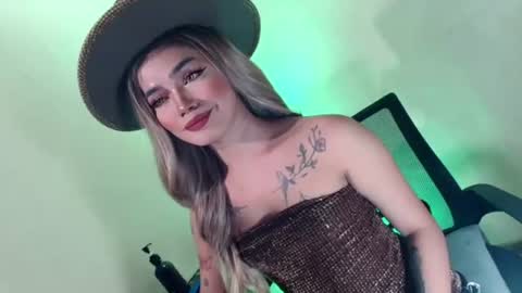 Snapshot of sexyhotbabe18 chatting on June 2026 08:45:02 AM sexyhotbabe18 online show from June 2026 08:45:02 AM