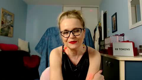 Snapshot of sexyjennyeu chatting on March 2026 09:54:02 PM Jenny online show from March 2026 09:54:02 PM