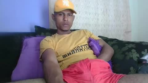 Sexy leon online show from September 2025 05:53:02 AM