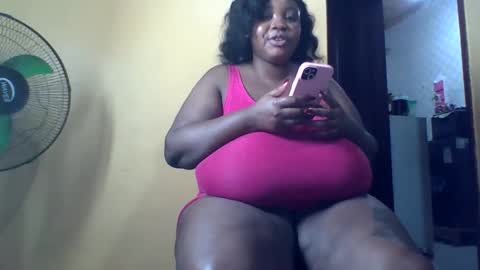 Snapshot of sexylo52 chatting on May 2026 07:01:01 PM sexylo52 online show from May 2026 07:01:01 PM