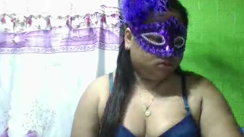 Snapshot of sexyloves143 chatting on September 2025 06:01:02 PM sexyloves143 online show from September 2025 06:01:02 PM