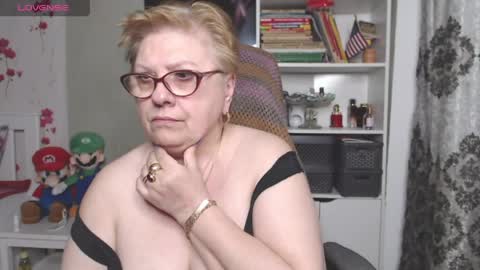Snapshot of sexylynette4u chatting on May 2026 09:58:02 AM sexylynette4u online show from May 2026 09:58:02 AM