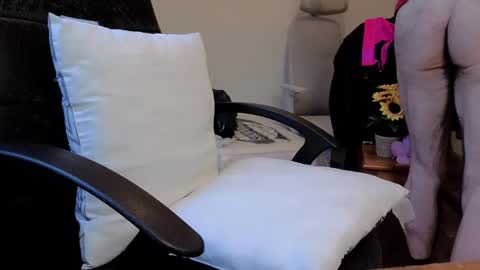 Vincent Vega online show from November 2025 02:52:02 PM