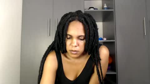 Snapshot of sexymia06 chatting on June 2026 09:19:02 PM Melina online show from June 2026 09:19:02 PM