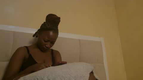 Snapshot of sexymia56 chatting on September 2025 07:24:02 AM Miss mia online show from September 2025 07:24:02 AM