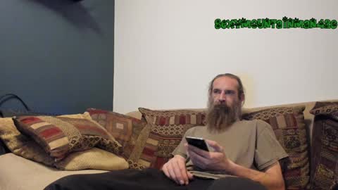 Snapshot of sexymountainman420 chatting on December 2024 01:24:02 AM Sexymountainman420 online show from December 2024 01:24:02 AM