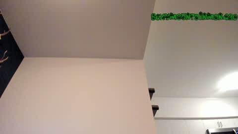 Snapshot of sexymountainman420 chatting on February 2025 04:26:02 AM Sexymountainman420 online show from February 2025 04:26:02 AM