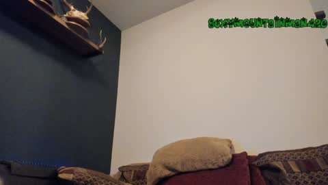 Snapshot of sexymountainman420 chatting on February 2025 06:24:01 AM Sexymountainman420 online show from February 2025 06:24:01 AM