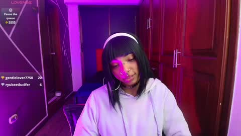 Snapshot of sexynaf chatting on January 2025 10:25:02 PM N A F online show from January 2025 10:25:02 PM