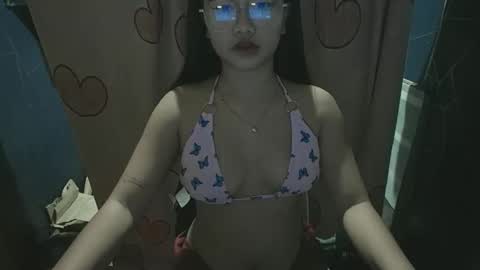 Snapshot of sexypakdatx18 chatting on November 2025 08:41:02 PM RACHELLE online show from November 2025 08:41:02 PM