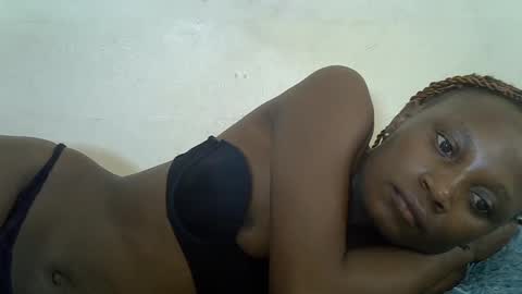 Snapshot of sexypetite4 chatting on August 2026 10:39:02 AM SHARON online show from August 2026 10:39:02 AM