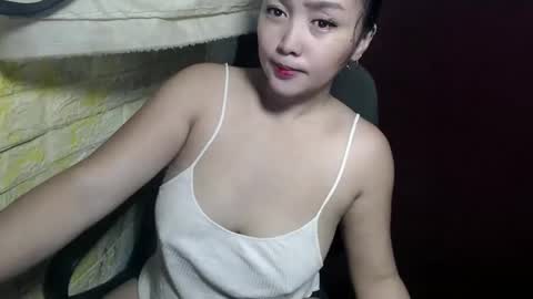 Snapshot of sexypinaymiya chatting on May 2026 07:13:01 AM Miyah online show from May 2026 07:13:01 AM