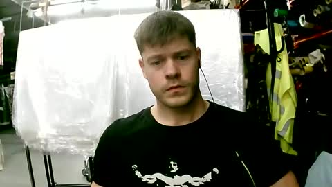 Erikson online show from October 2025 05:39:02 AM