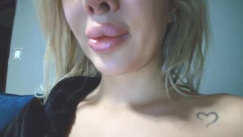 SexyQueenNina online show from February 2026 06:39:01 PM