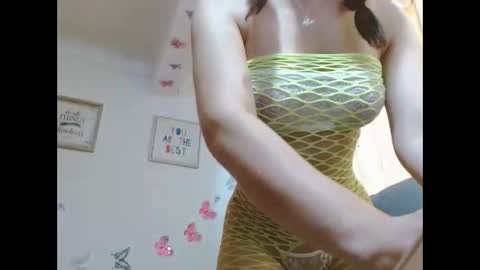 Snapshot of sexysafiravenus chatting on May 2026 05:10:01 PM Venus Independent Model online show from May 2026 05:10:01 PM