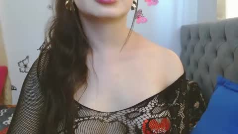 Snapshot of sexysafiravenus chatting on June 2026 05:33:02 PM Venus Independent Model online show from June 2026 05:33:02 PM