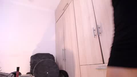    online show from December 2024 06:33:02 AM