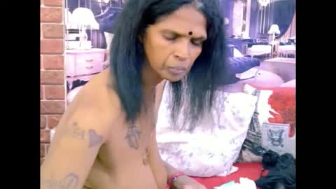 Snapshot of sexyva4u2luv chatting on June 2026 06:52:02 AM sexyva4u2luv online show from June 2026 06:52:02 AM