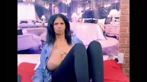 Snapshot of sexyva4u2luv chatting on July 2026 11:48:01 PM sexyva4u2luv online show from July 2026 11:48:01 PM