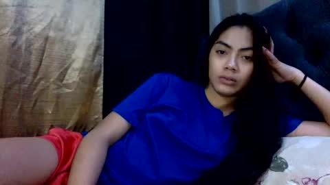 Xenaaa online show from November 2025 06:15:01 PM