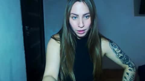 Yuliia online show from December 2025 09:03:02 AM