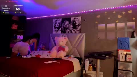 Alexa online show from October 2025 09:44:02 PM