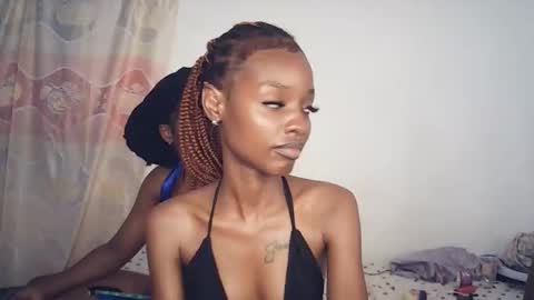 Snapshot of sexyzuriel chatting on February 2026 10:53:01 PM sexyzuriel online show from February 2026 10:53:01 PM