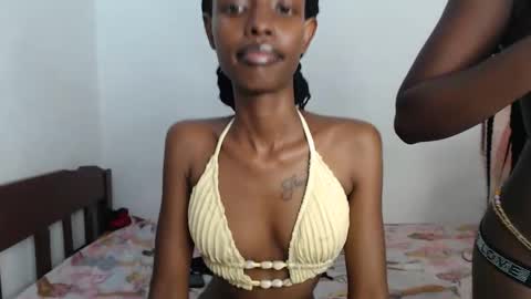 Snapshot of sexyzuriel chatting on April 2026 11:30:02 AM sexyzuriel online show from April 2026 11:30:02 AM