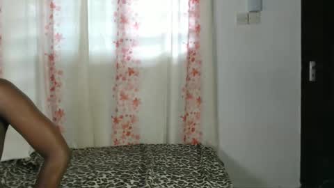 Snapshot of sexyzuriel chatting on May 2026 12:33:02 PM sexyzuriel online show from May 2026 12:33:02 PM