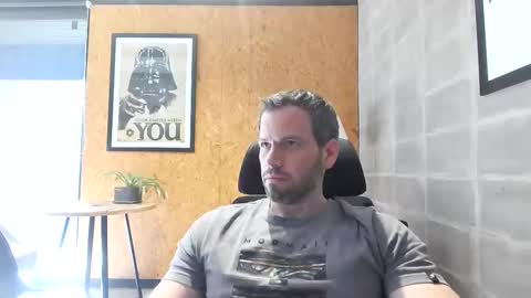 Snapshot of shad0w_hunter chatting on January 2025 07:57:01 PM shad0w_hunter online show from January 2025 07:57:01 PM