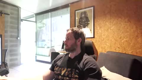 Snapshot of shad0w_hunter chatting on December 2025 02:01:02 PM shad0w_hunter online show from December 2025 02:01:02 PM