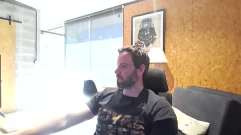 Snapshot of shad0w_hunter chatting on February 2026 07:40:01 PM shad0w_hunter online show from February 2026 07:40:01 PM