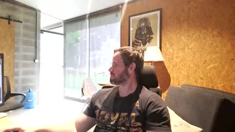 Snapshot of shad0w_hunter chatting on February 2026 01:31:02 PM shad0w_hunter online show from February 2026 01:31:02 PM