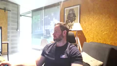 Snapshot of shad0w_hunter chatting on March 2026 01:37:02 PM shad0w_hunter online show from March 2026 01:37:02 PM