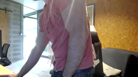 Snapshot of shad0w_hunter chatting on March 2026 01:16:02 PM shad0w_hunter online show from March 2026 01:16:02 PM