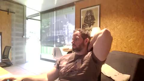 Snapshot of shad0w_hunter chatting on March 2026 02:33:02 PM shad0w_hunter online show from March 2026 02:33:02 PM