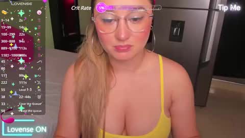 Snapshot of shaddaysmith chatting on January 2025 01:00:02 PM Shaday online show from January 2025 01:00:02 PM