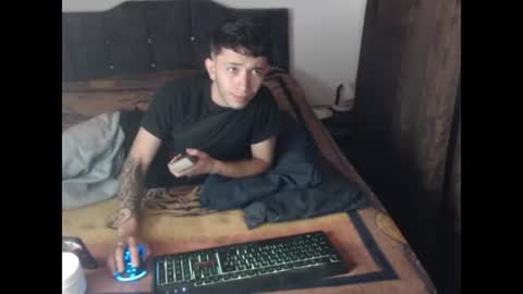Snapshot of shadow_men_ chatting on July 2026 07:15:02 AM james online show from July 2026 07:15:02 AM