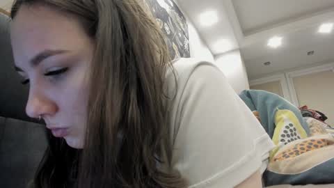 Snapshot of shadow_raffi chatting on December 2024 02:21:01 PM shadow_raffi online show from December 2024 02:21:01 PM