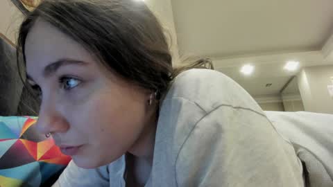 Snapshot of shadow_raffi chatting on February 2025 02:27:02 AM shadow_raffi online show from February 2025 02:27:02 AM