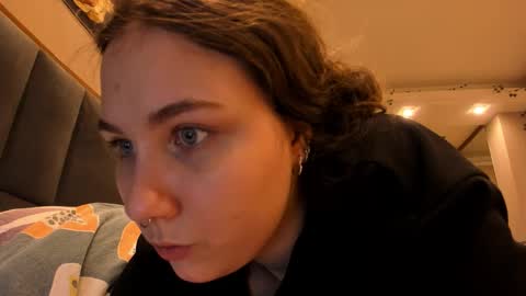 Snapshot of shadow_raffi chatting on October 2025 03:29:01 AM shadow_raffi online show from October 2025 03:29:01 AM