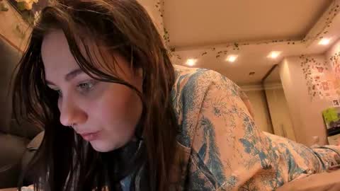 Snapshot of shadow_raffi chatting on November 2025 07:18:01 PM shadow_raffi online show from November 2025 07:18:01 PM