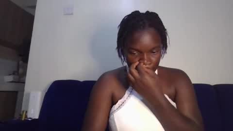 Snapshot of shadowsweet34 chatting on September 2025 09:11:02 AM val online show from September 2025 09:11:02 AM