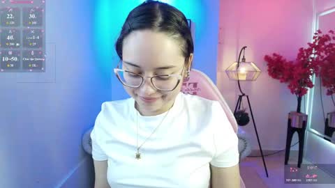 Snapshot of shady_bug chatting on April 2026 08:12:02 PM Shady online show from April 2026 08:12:02 PM