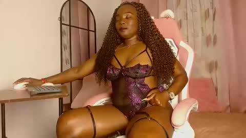 Snapshot of shaira___ chatting on November 2025 12:21:01 AM Shaira online show from November 2025 12:21:01 AM