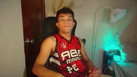 shake_raytow34 online show from June 2026 04:23:01 PM