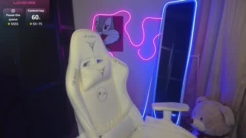 Vivian online show from September 2025 03:26:02 PM